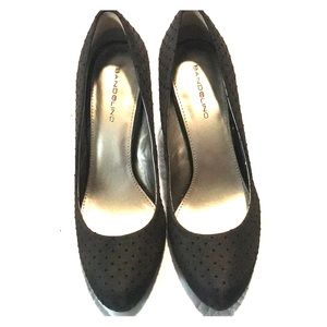 Bandolino Black polka dot heels